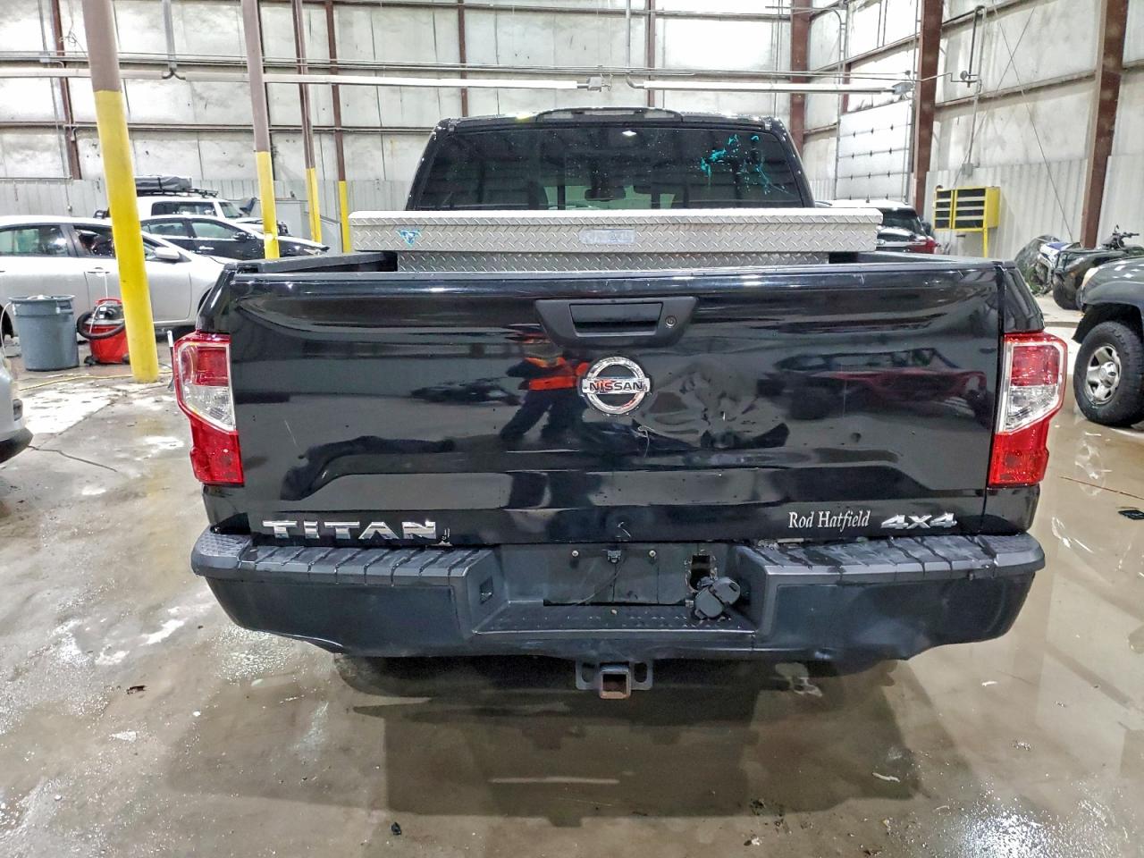 Nissan Titan S