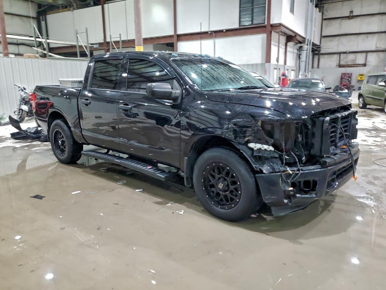 Nissan Titan S