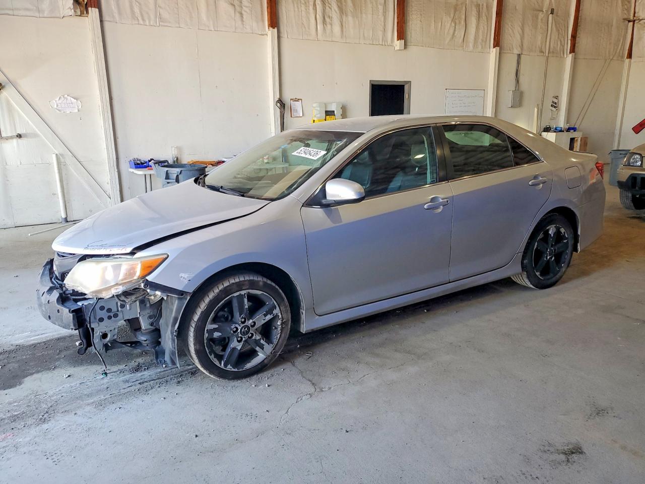 Salvage Toyota Camry Image