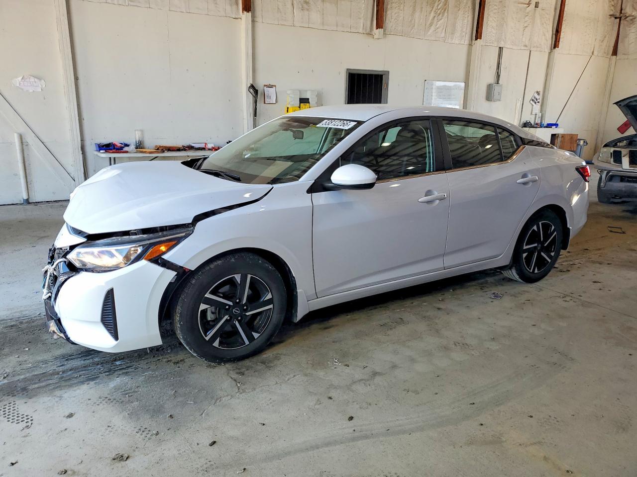 Salvage Nissan Sentra Image