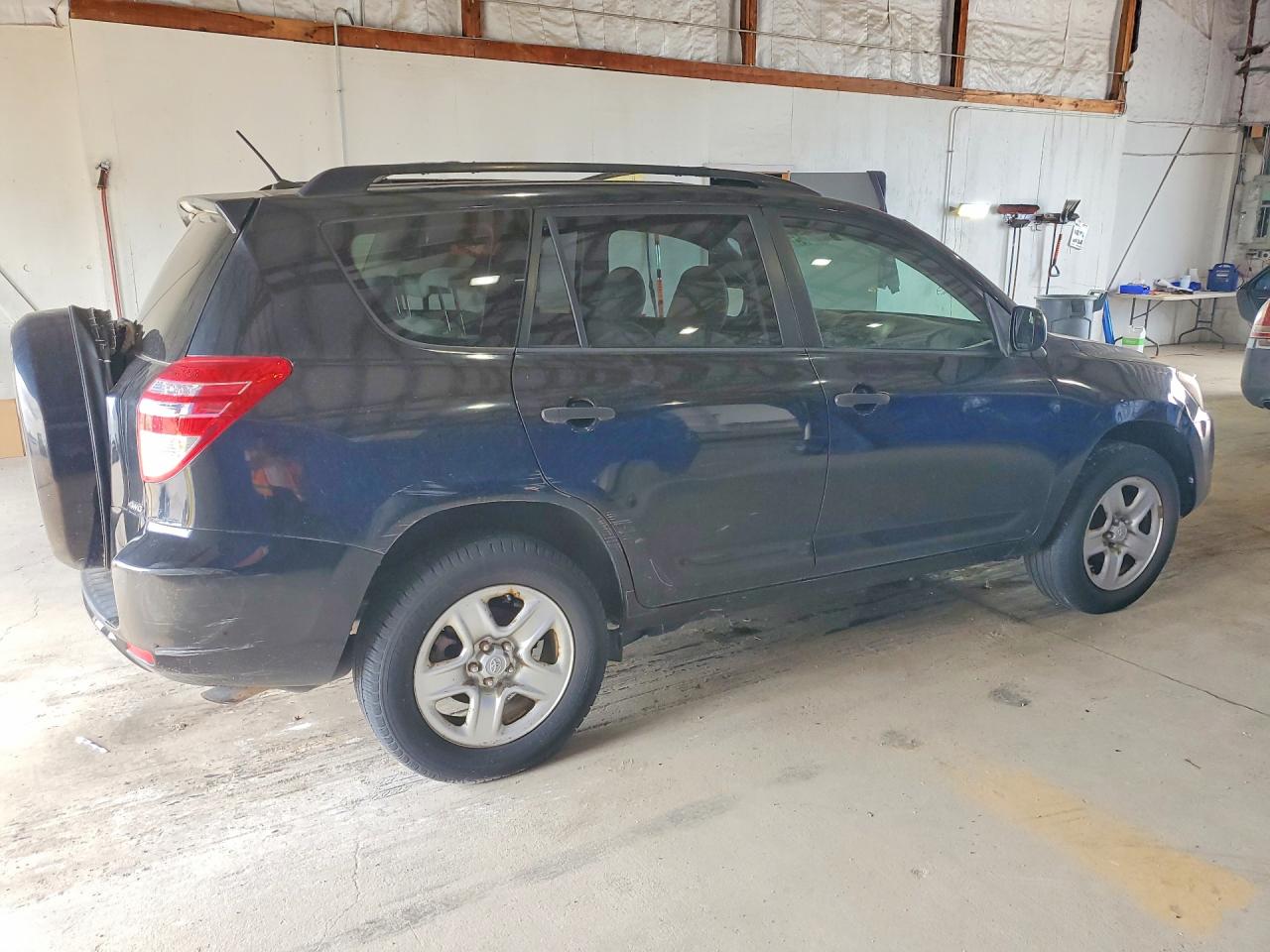 Toyota RAV4 Base