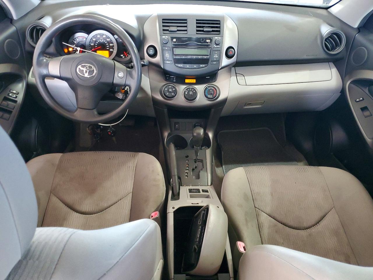 Toyota RAV4 Base