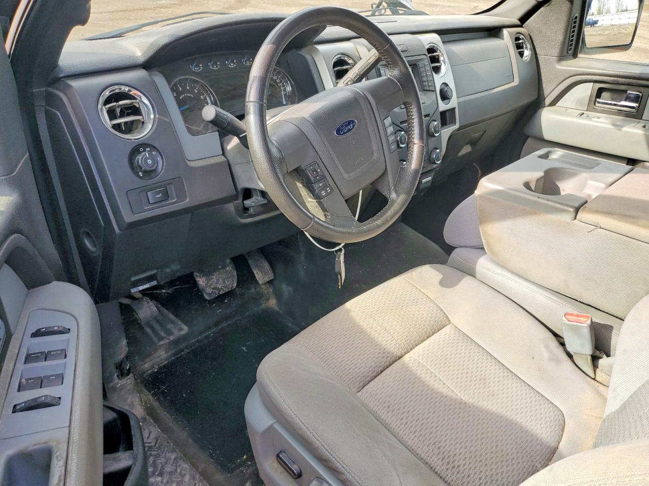 Ford F-150 Super Cab