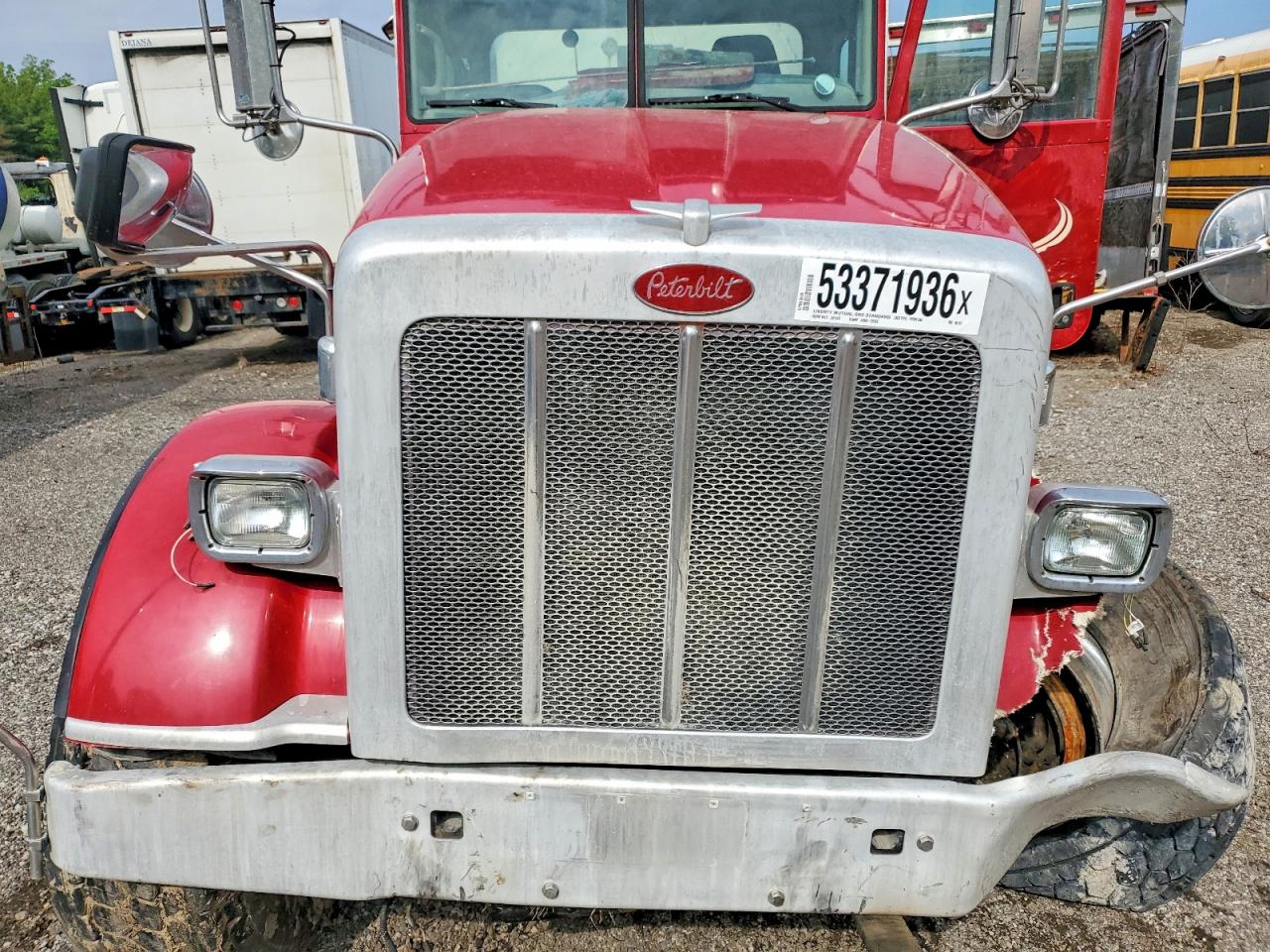 Peterbilt 365