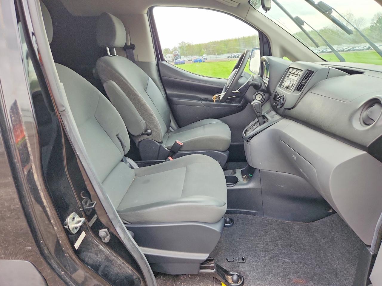 Nissan Nv S