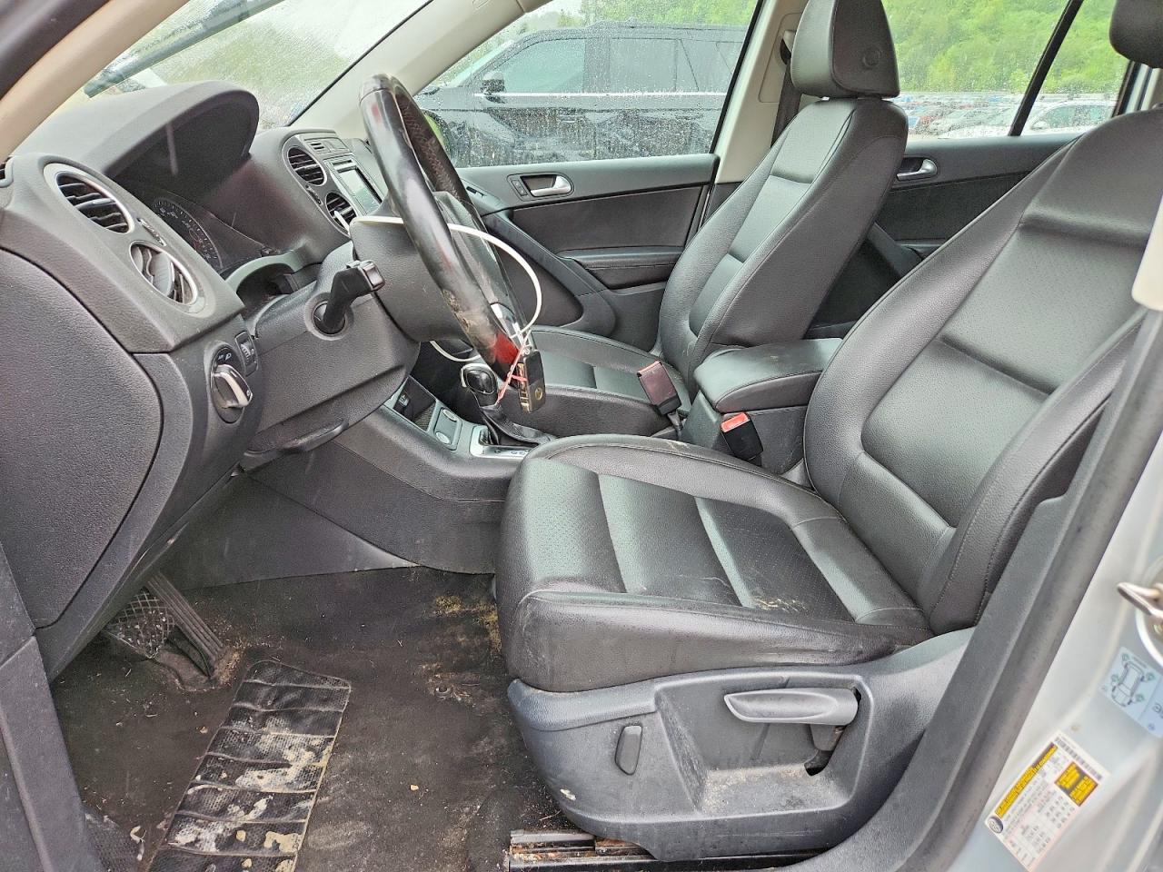 Volkswagen Tiguan S