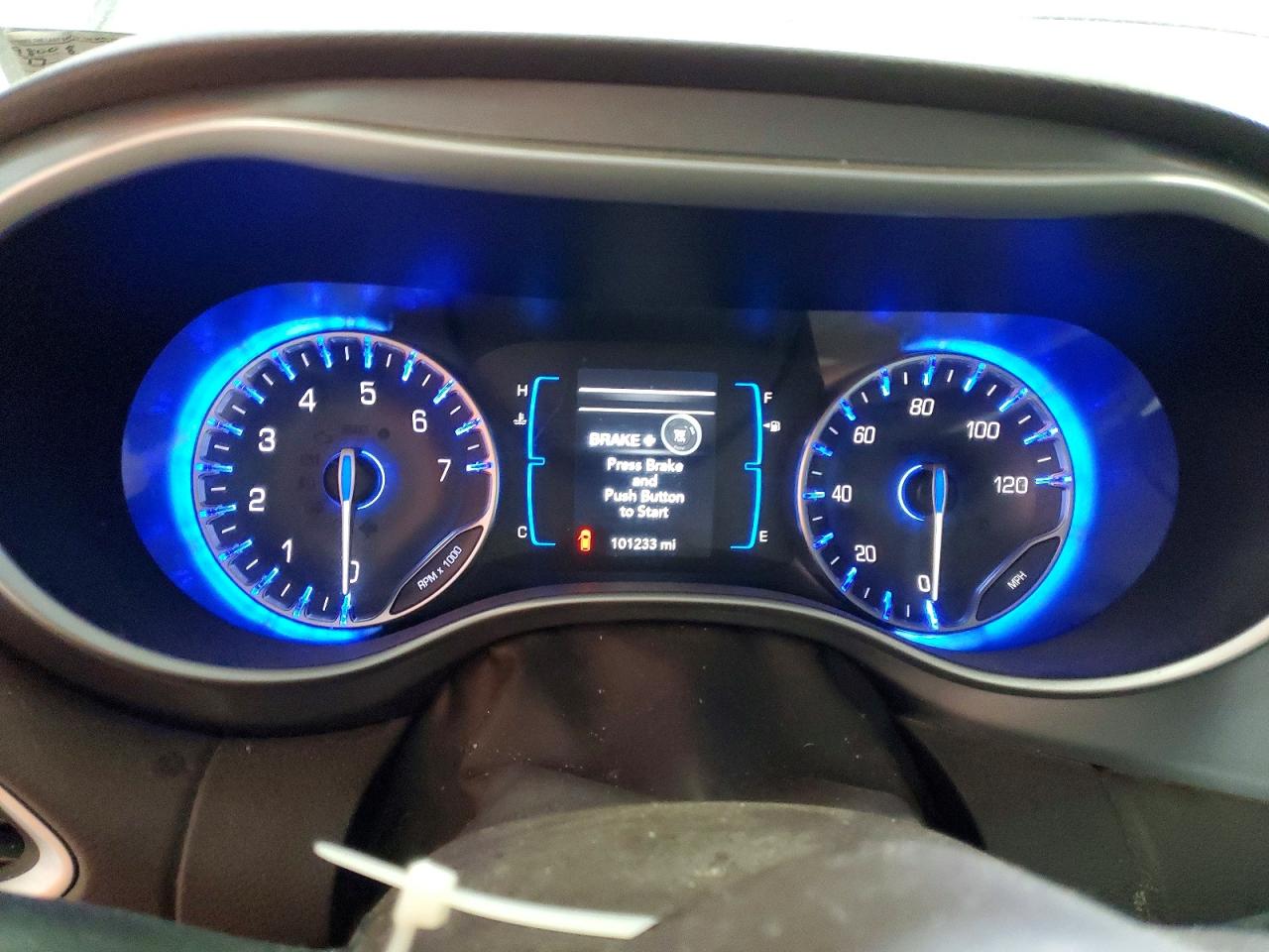 Chrysler Pacifica Touring L
