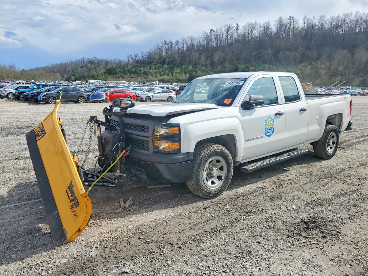 Salvage Chevrolet Silverado Image