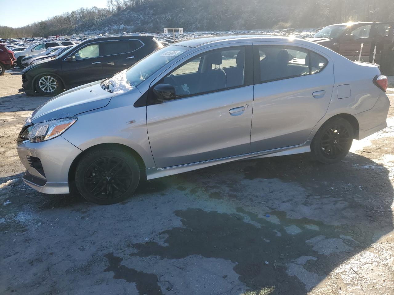 Salvage Mitsubishi Mirage Image