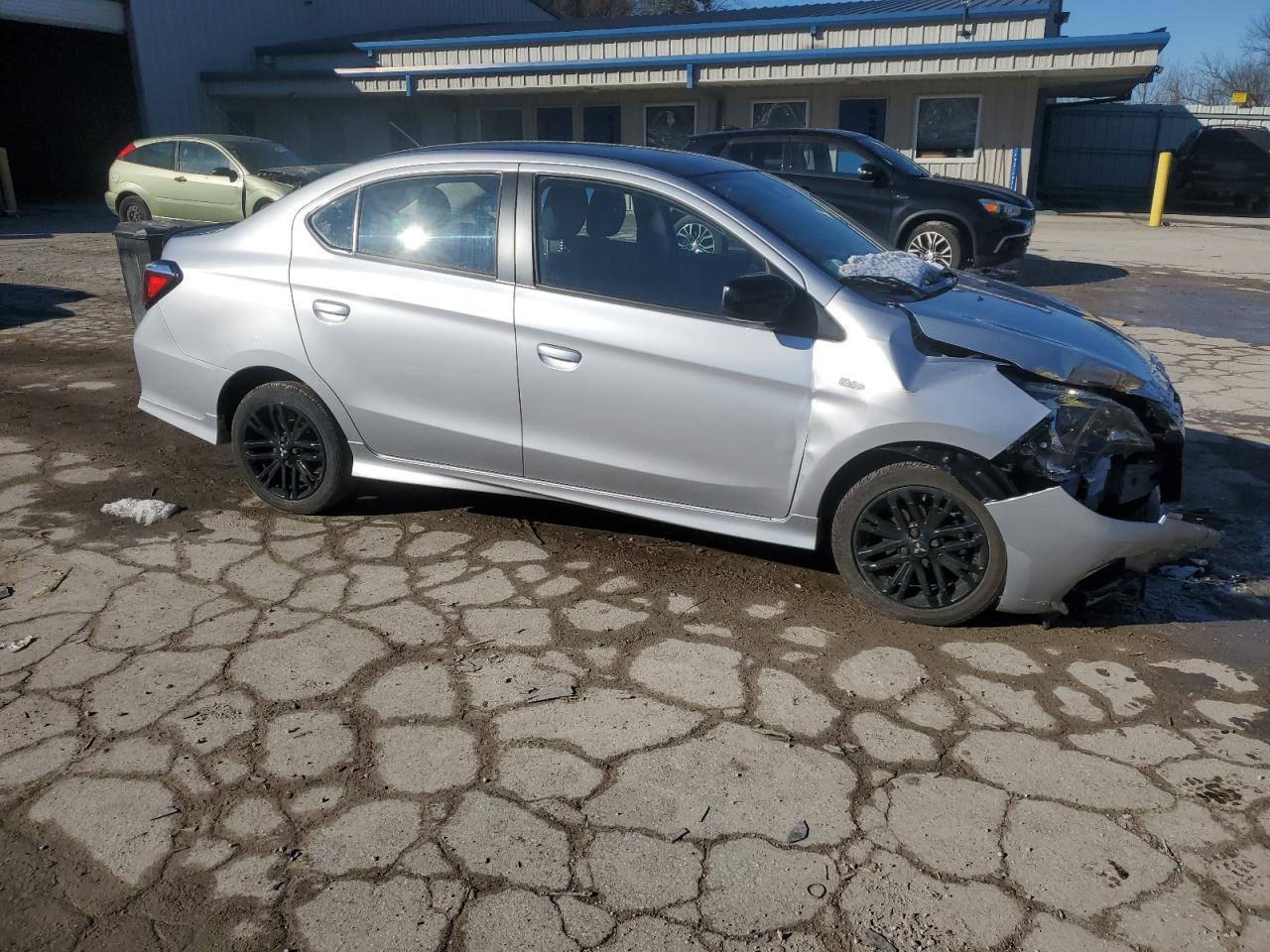 Mitsubishi Mirage G4 Es