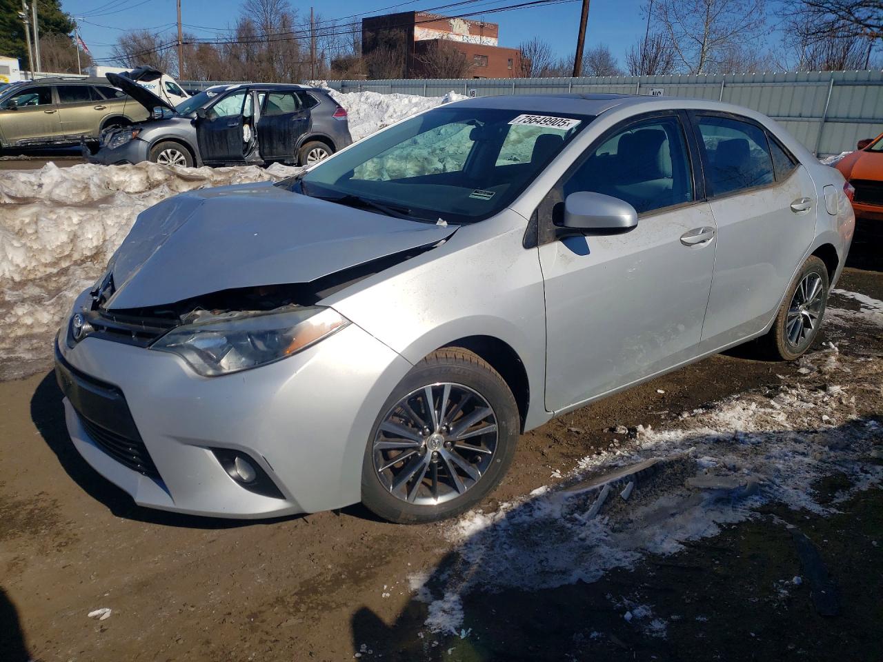 Salvage Toyota Corolla Image