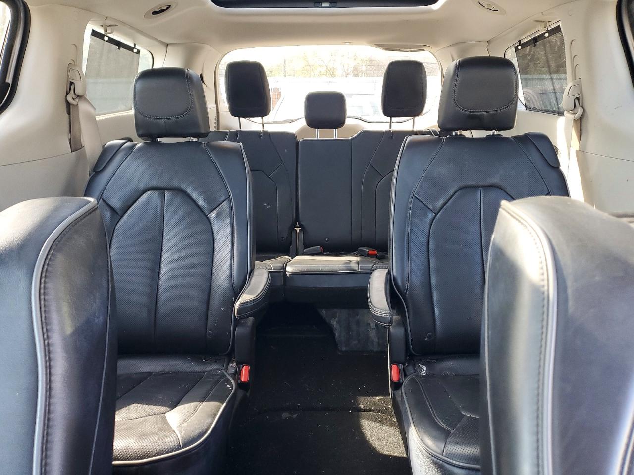 Chrysler Pacifica Limited