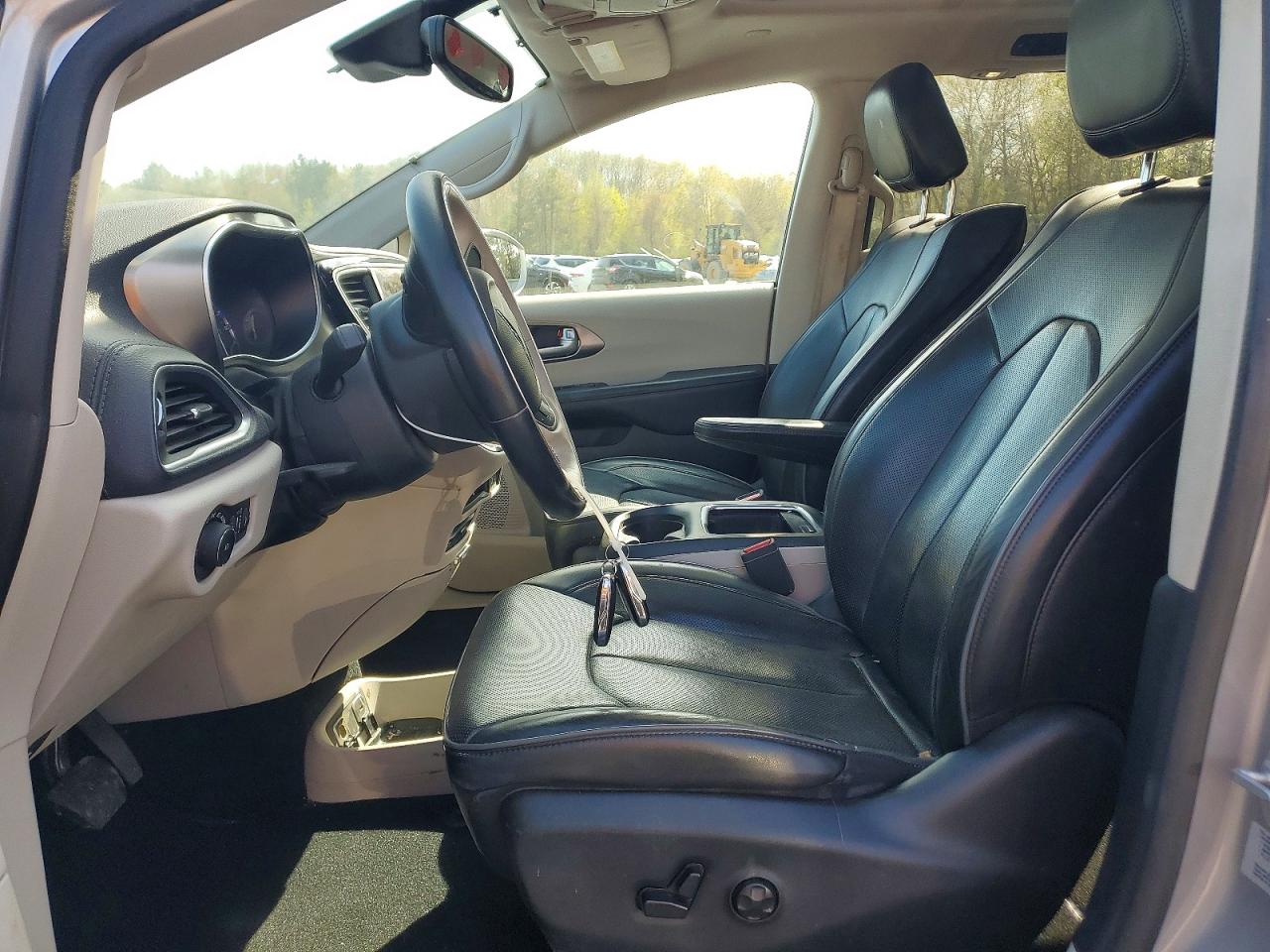 Chrysler Pacifica Limited