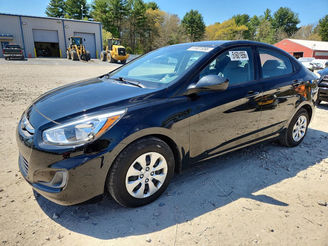 Salvage Hyundai ACCENT Image