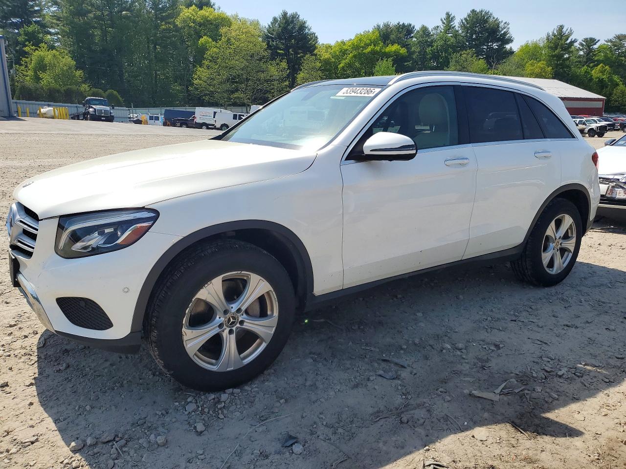 Salvage Mercedes-Benz GLC Image