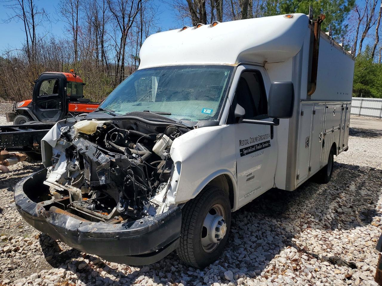 Salvage Chevrolet Express Image