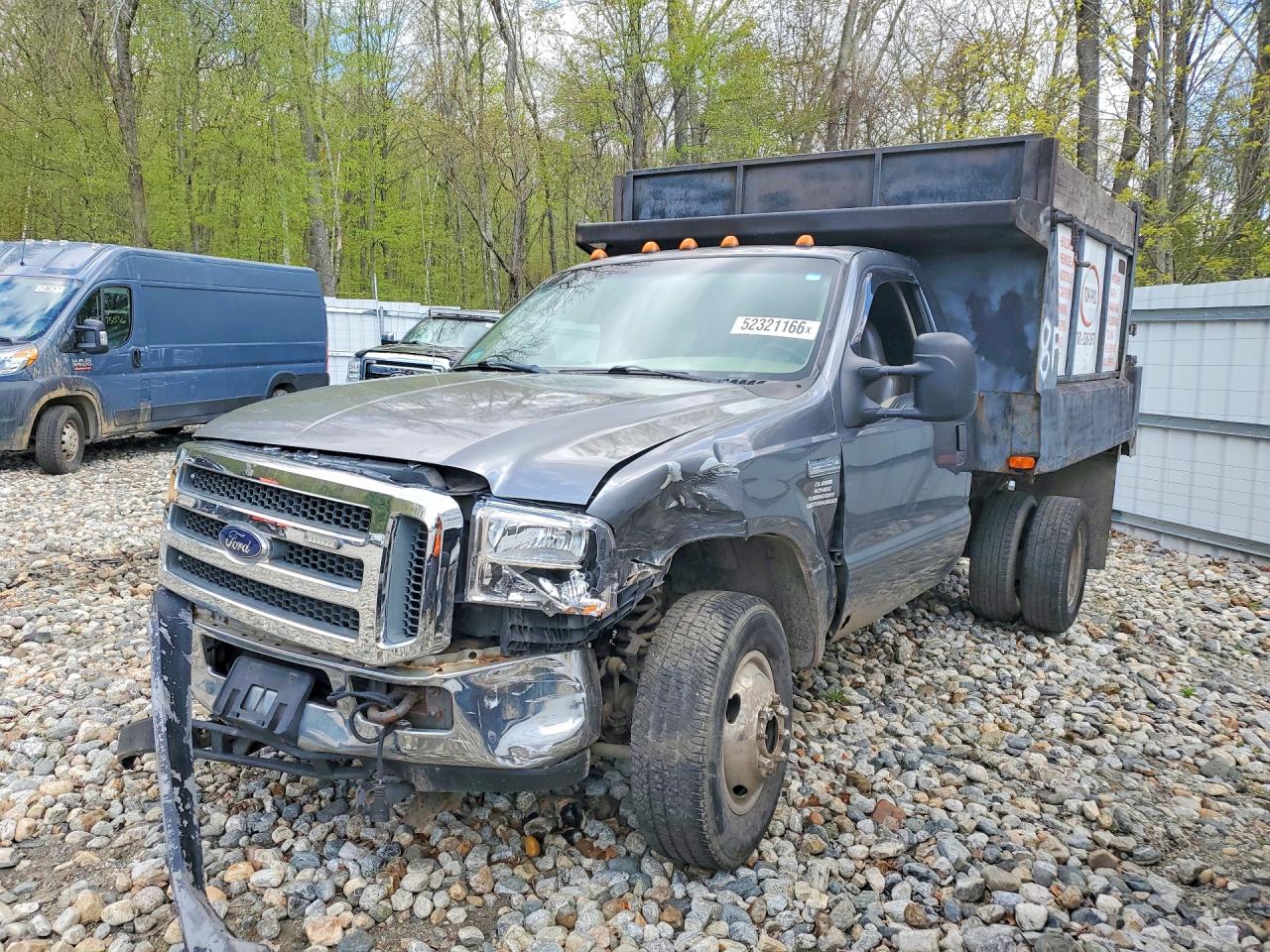 Salvage Ford F-350 Image