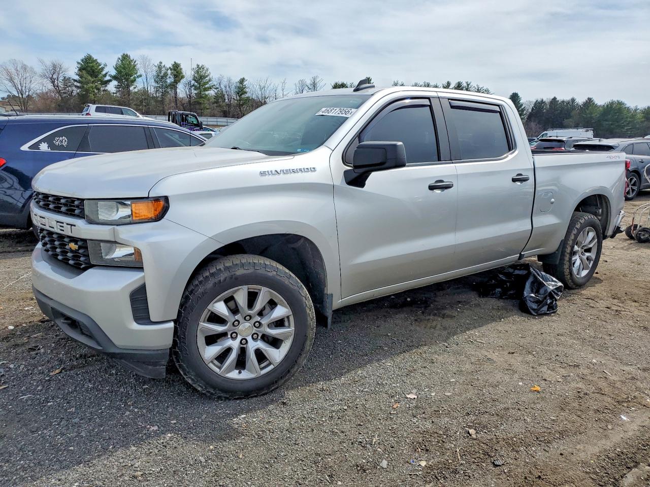 Salvage Chevrolet Silverado Image