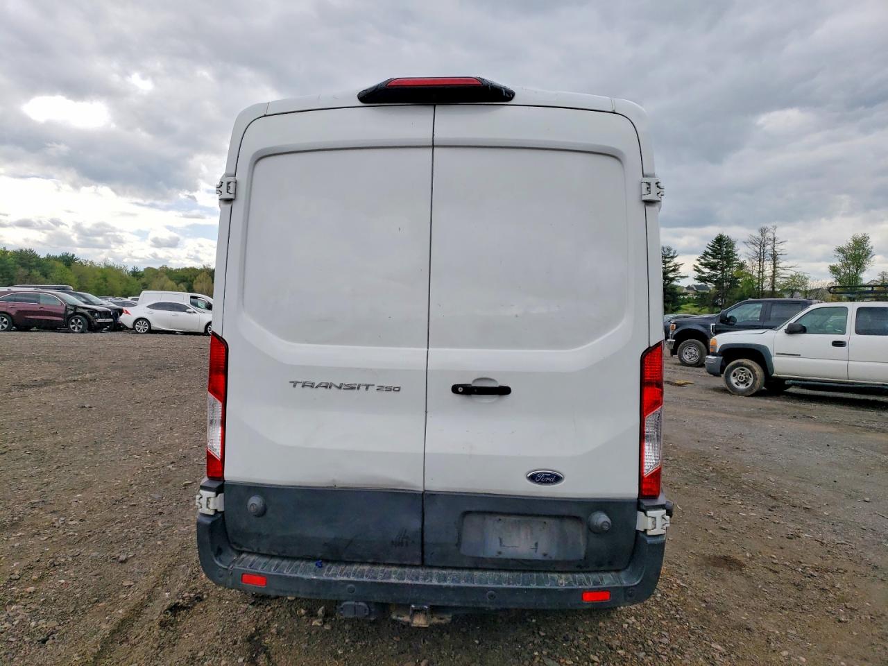 Ford Transit T-250