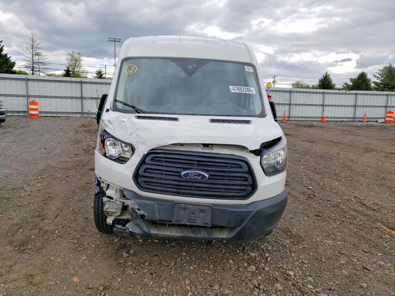 Ford Transit T-250