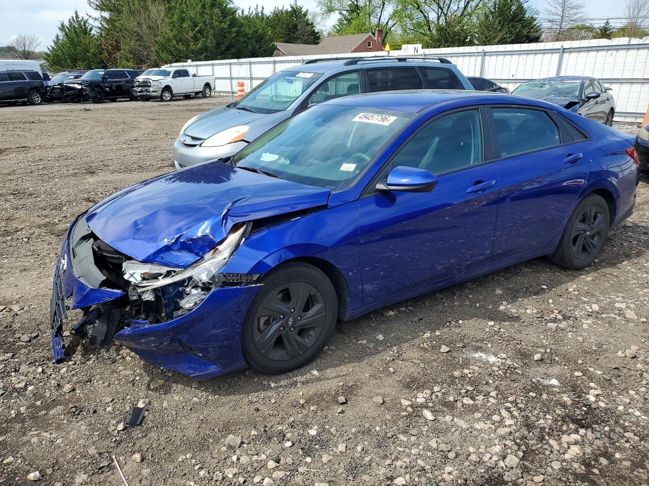 Salvage Hyundai ELANTRA Image