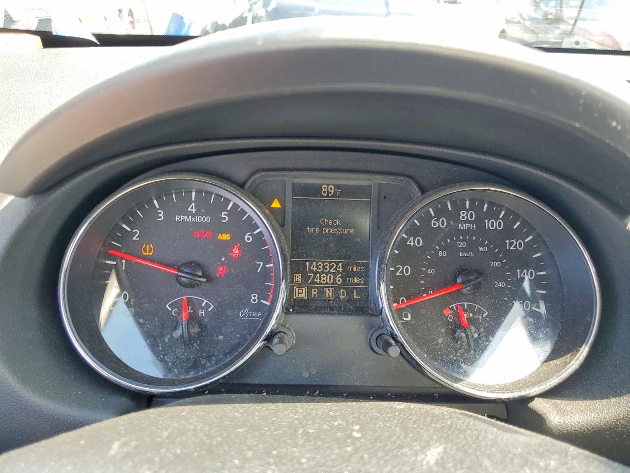 Nissan Rogue S