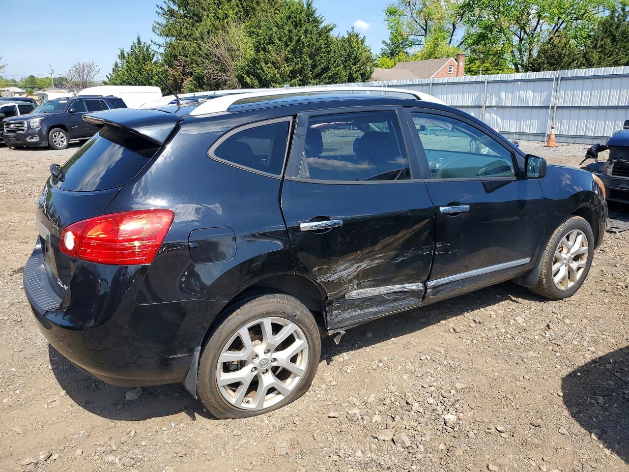 Nissan Rogue S