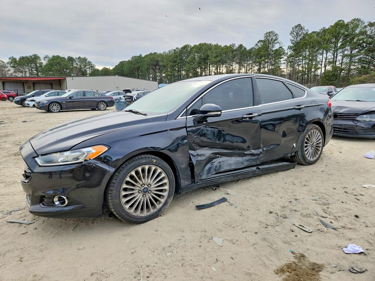 Salvage Ford Fusion Image