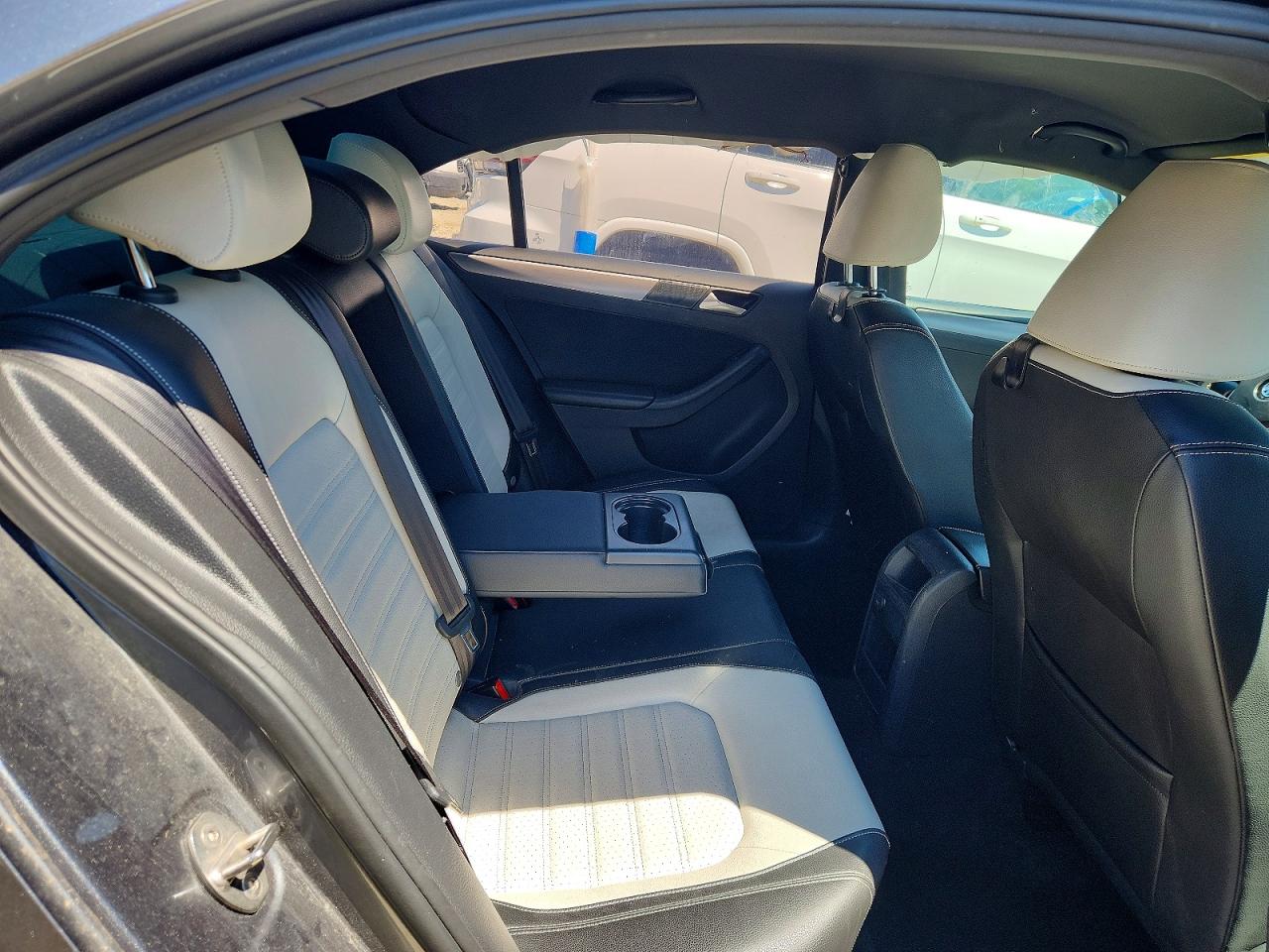 Volkswagen Jetta Sport