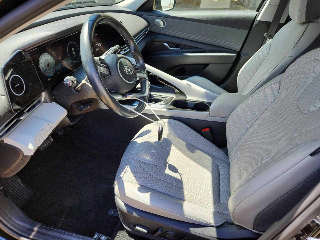 Hyundai ELANTRA Limited