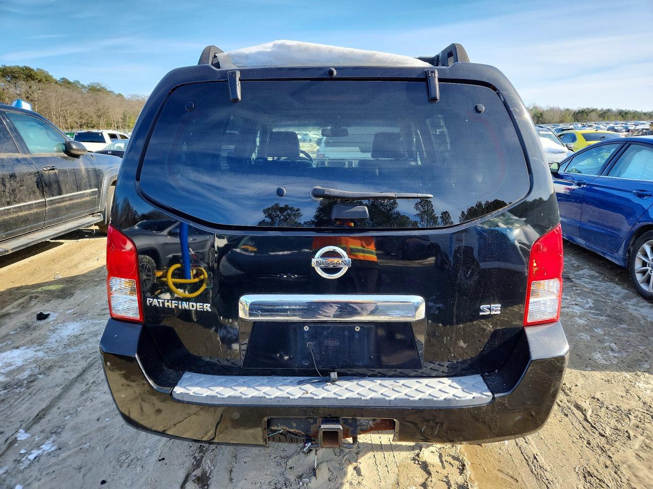 Nissan Pathfinder Le