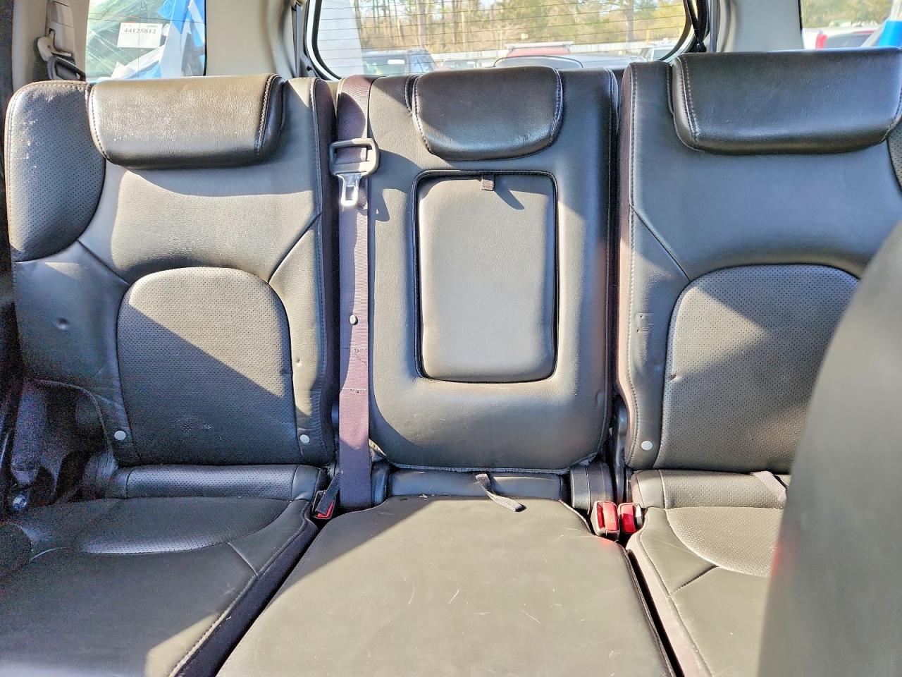 Nissan Pathfinder Le