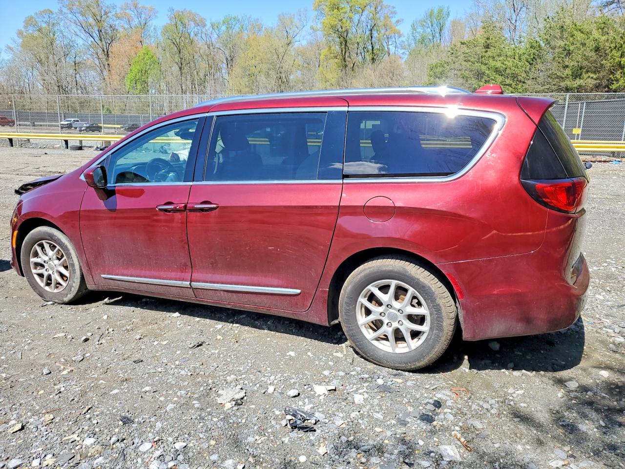 Chrysler Pacifica Touring L