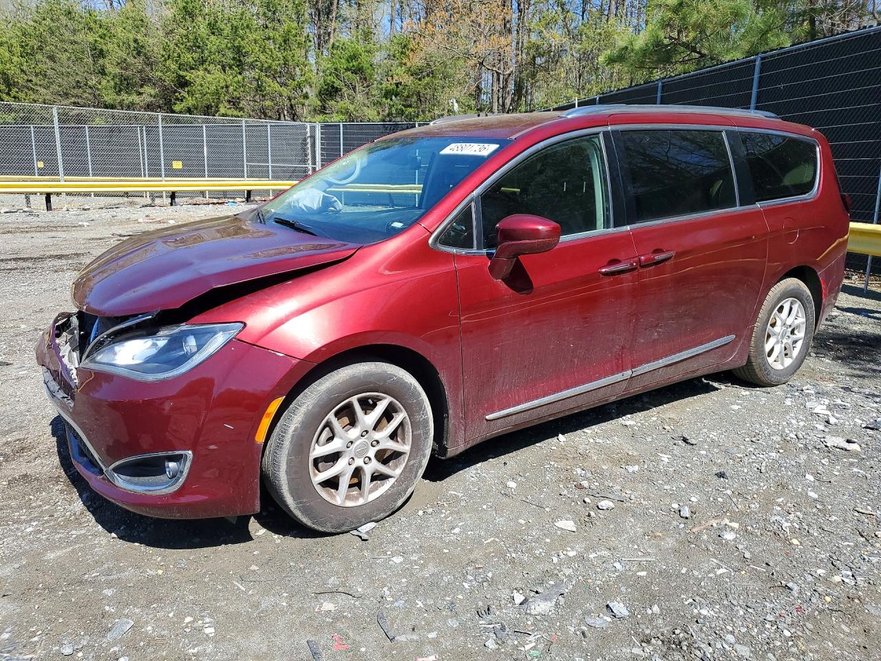 Salvage Chrysler Pacifica Image