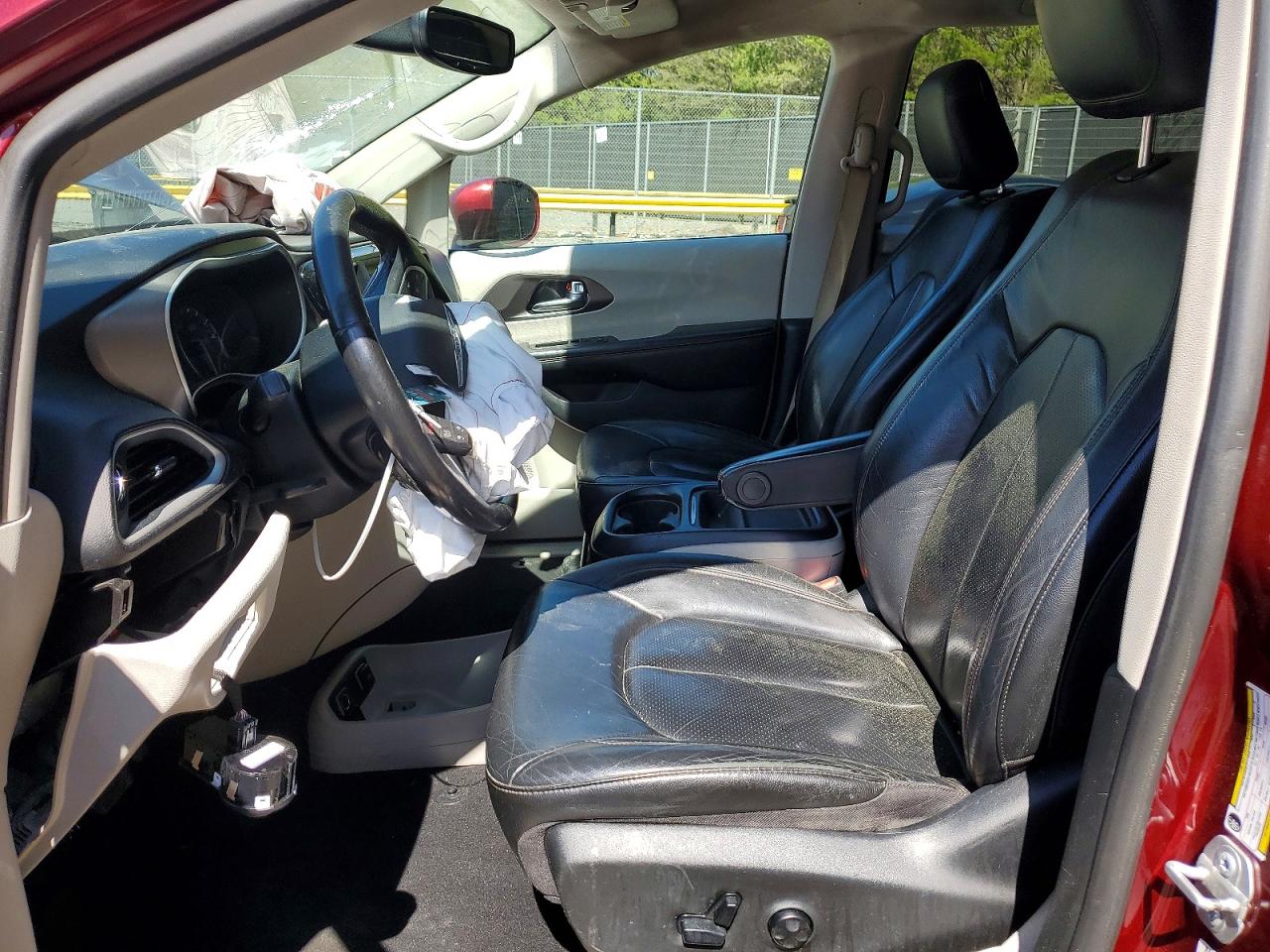 Chrysler Pacifica Touring L