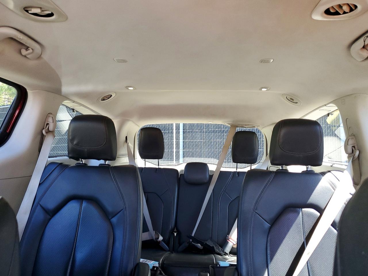 Chrysler Pacifica Touring L