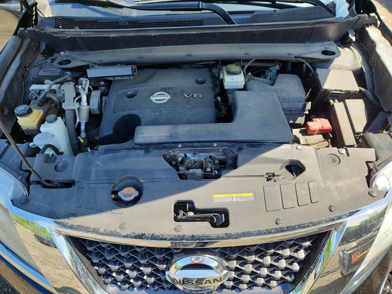 Nissan Pathfinder S