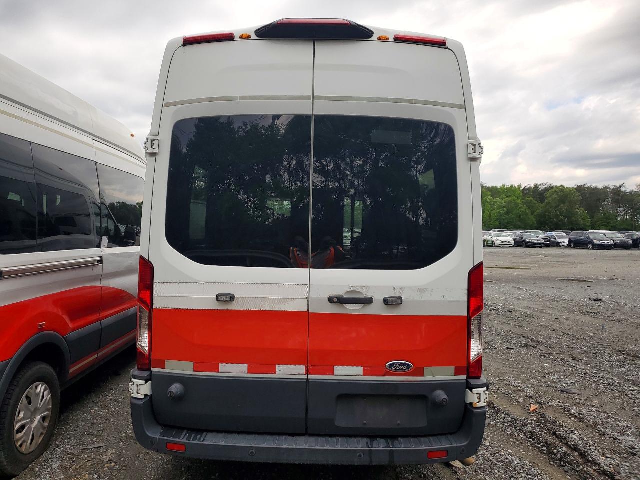 Ford Transit T-350