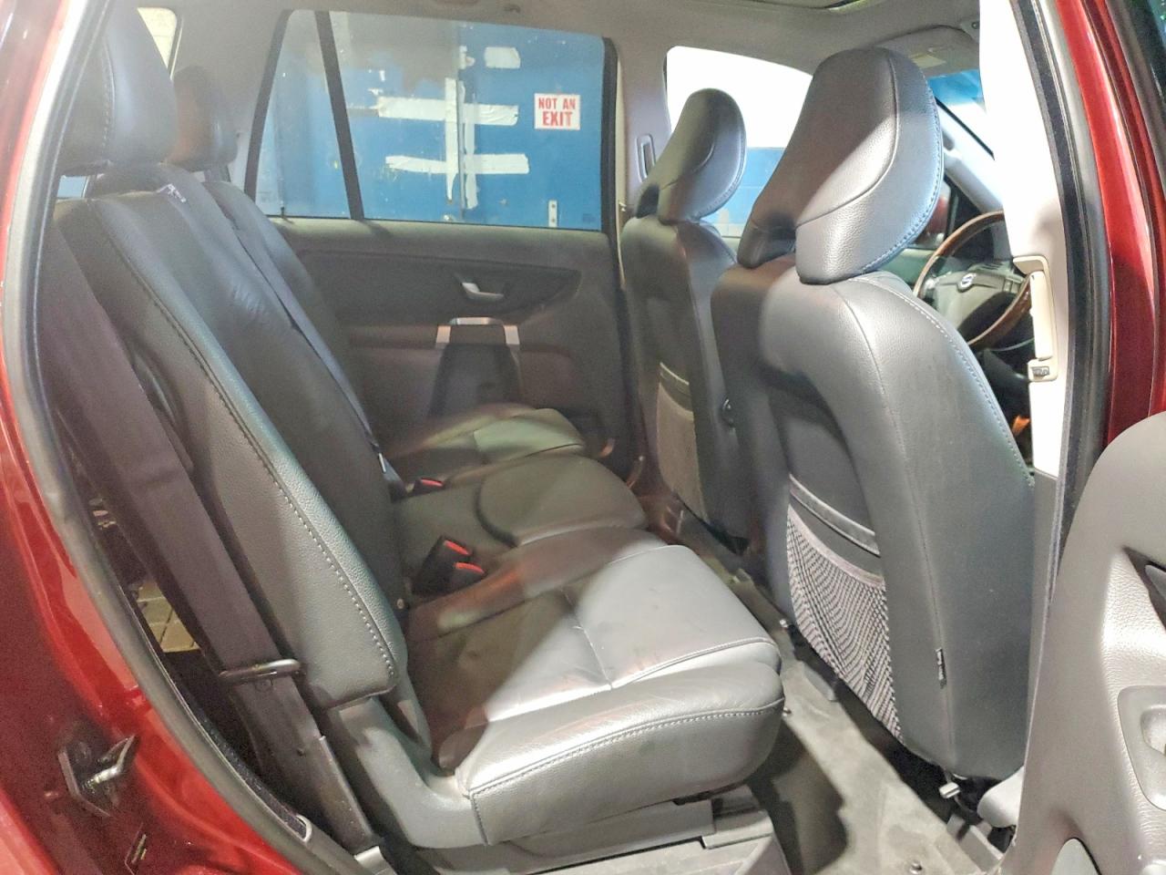 Volvo XC90 V8