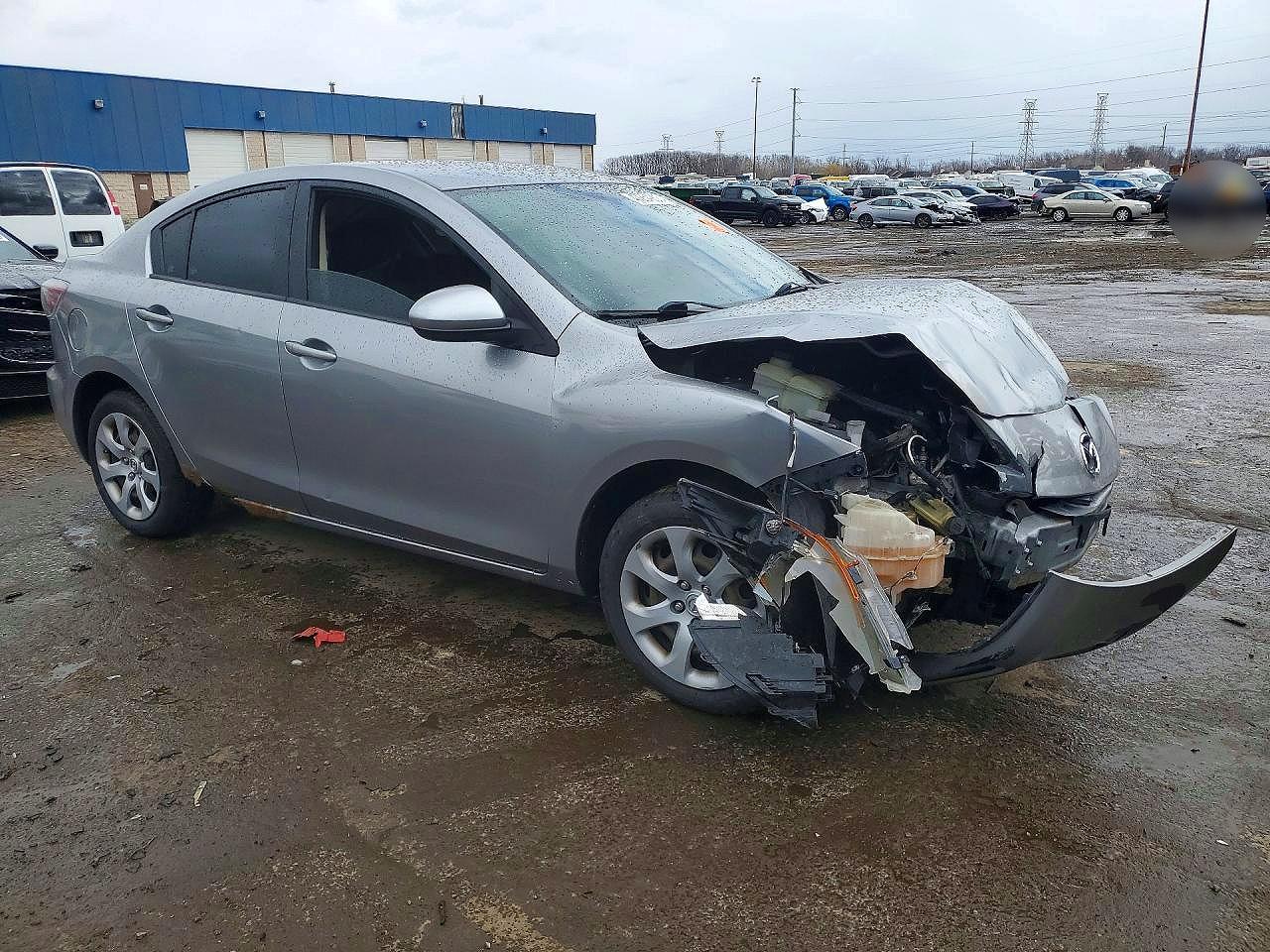 Mazda 3 I