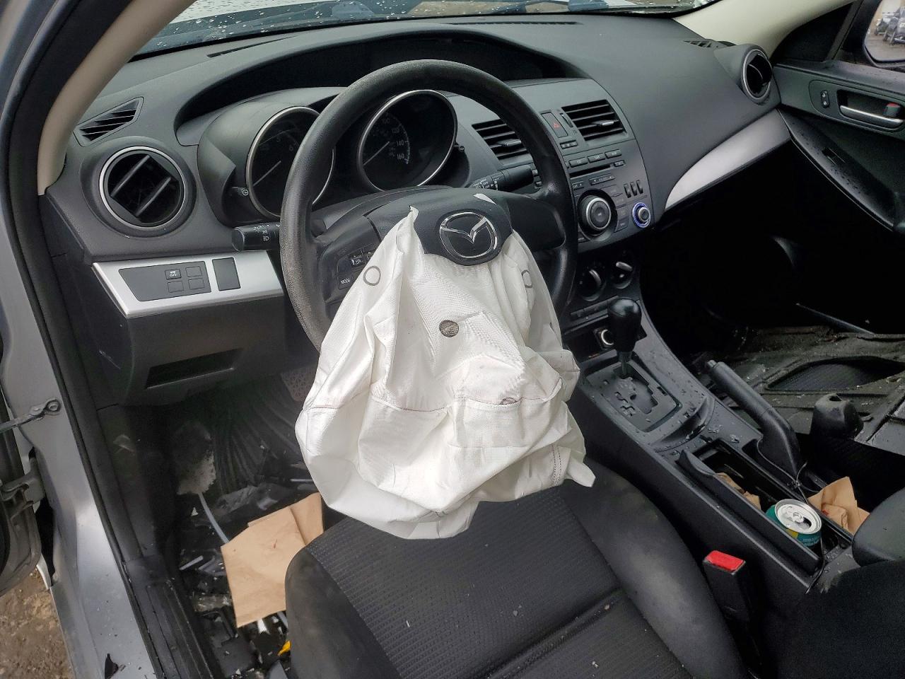 Mazda 3 I