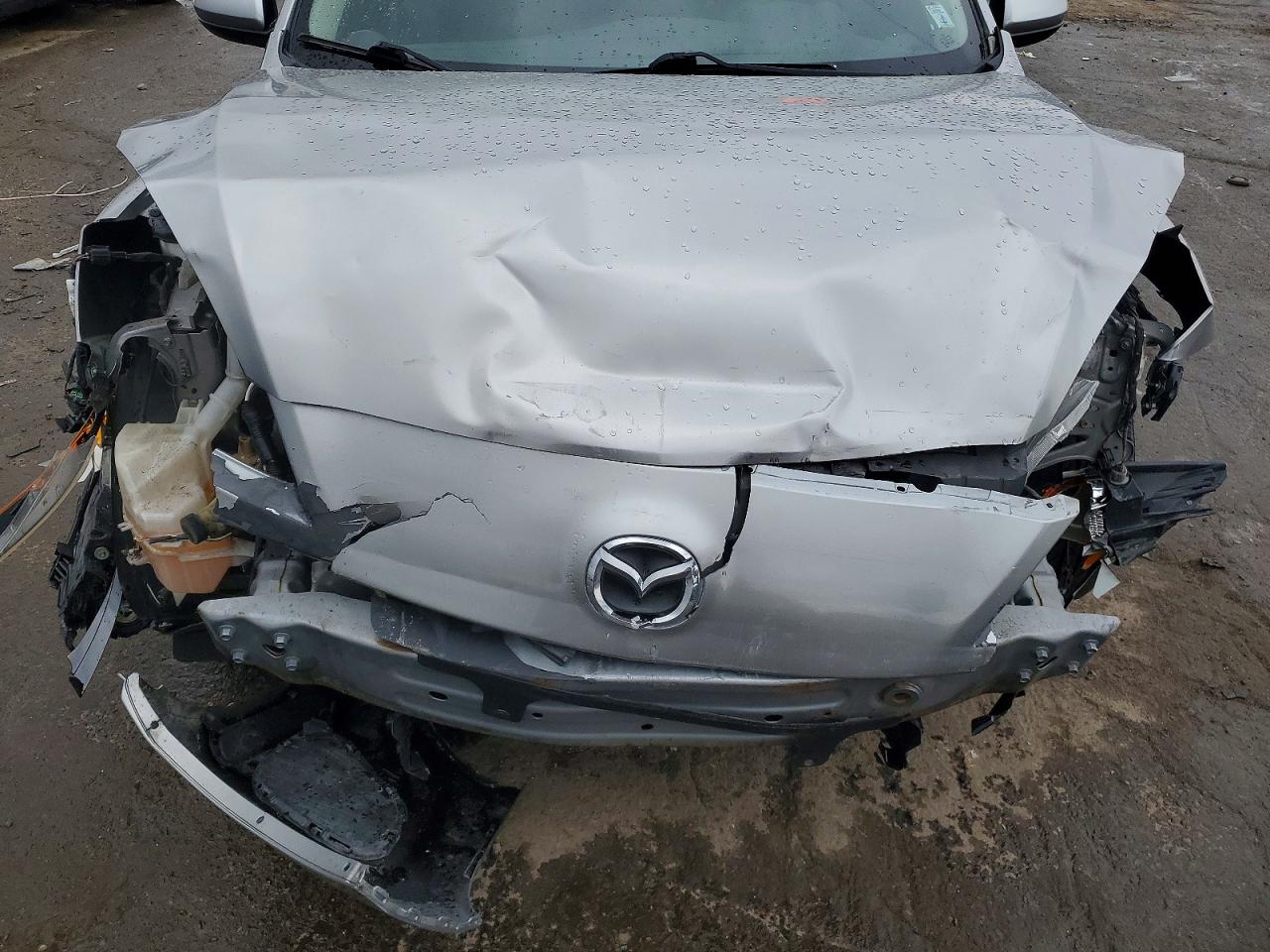 Mazda 3 I