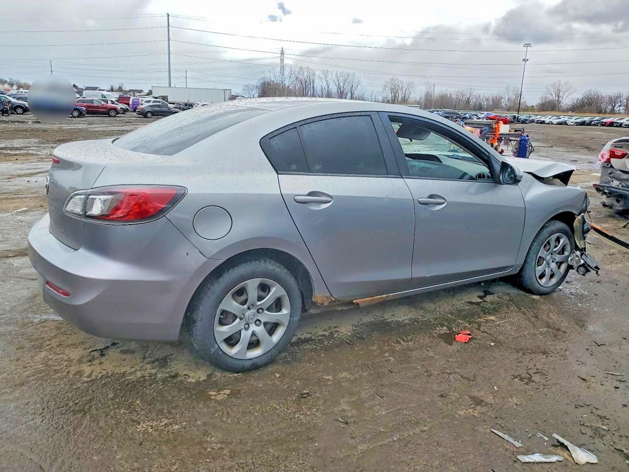 Mazda 3 I