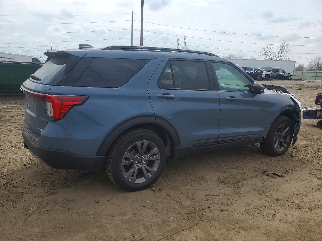Ford Explorer Active