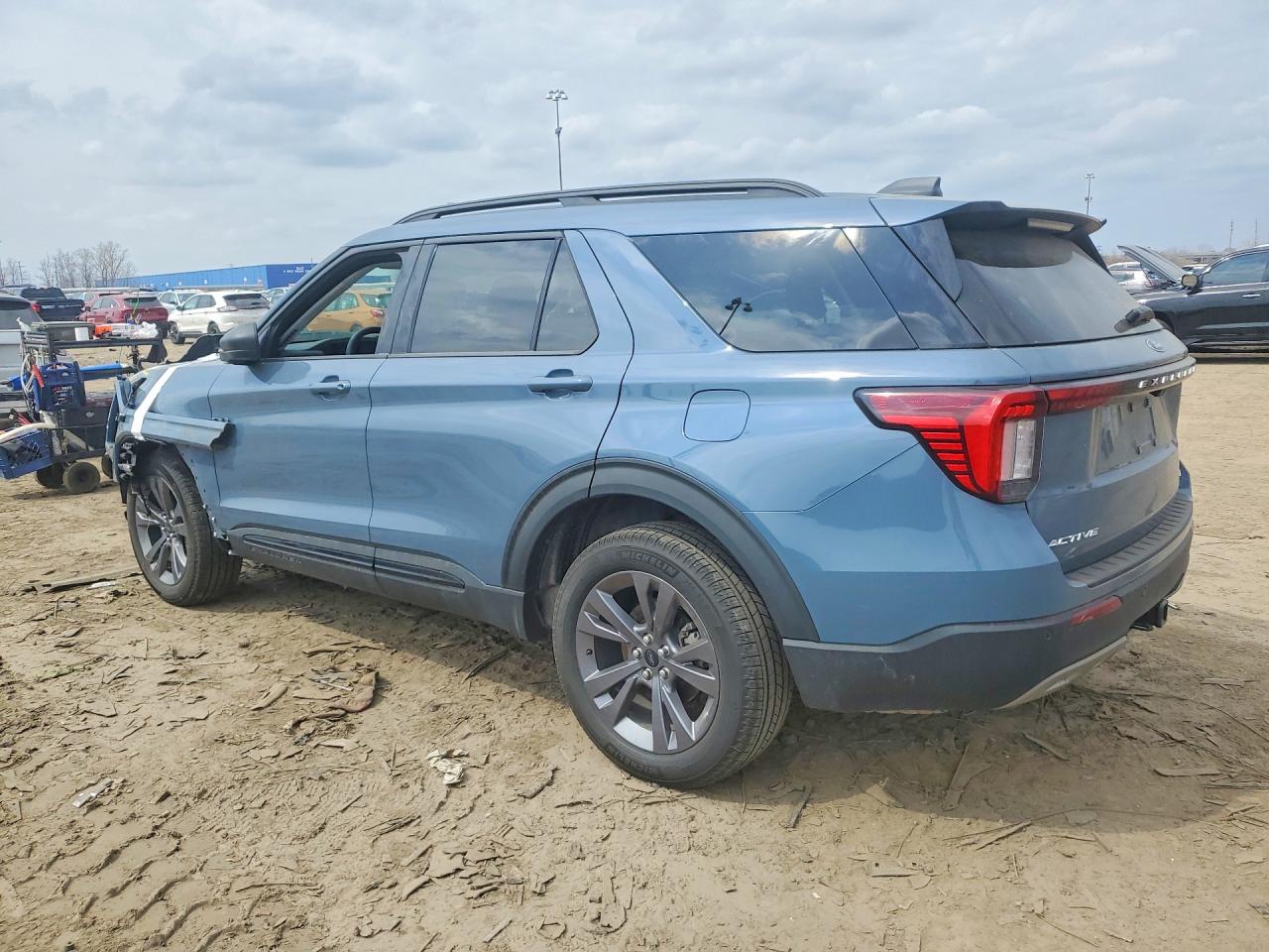 Ford Explorer Active