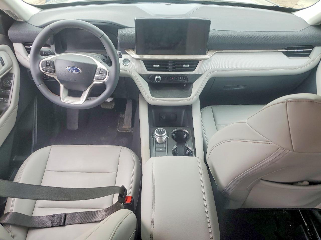 Ford Explorer Active