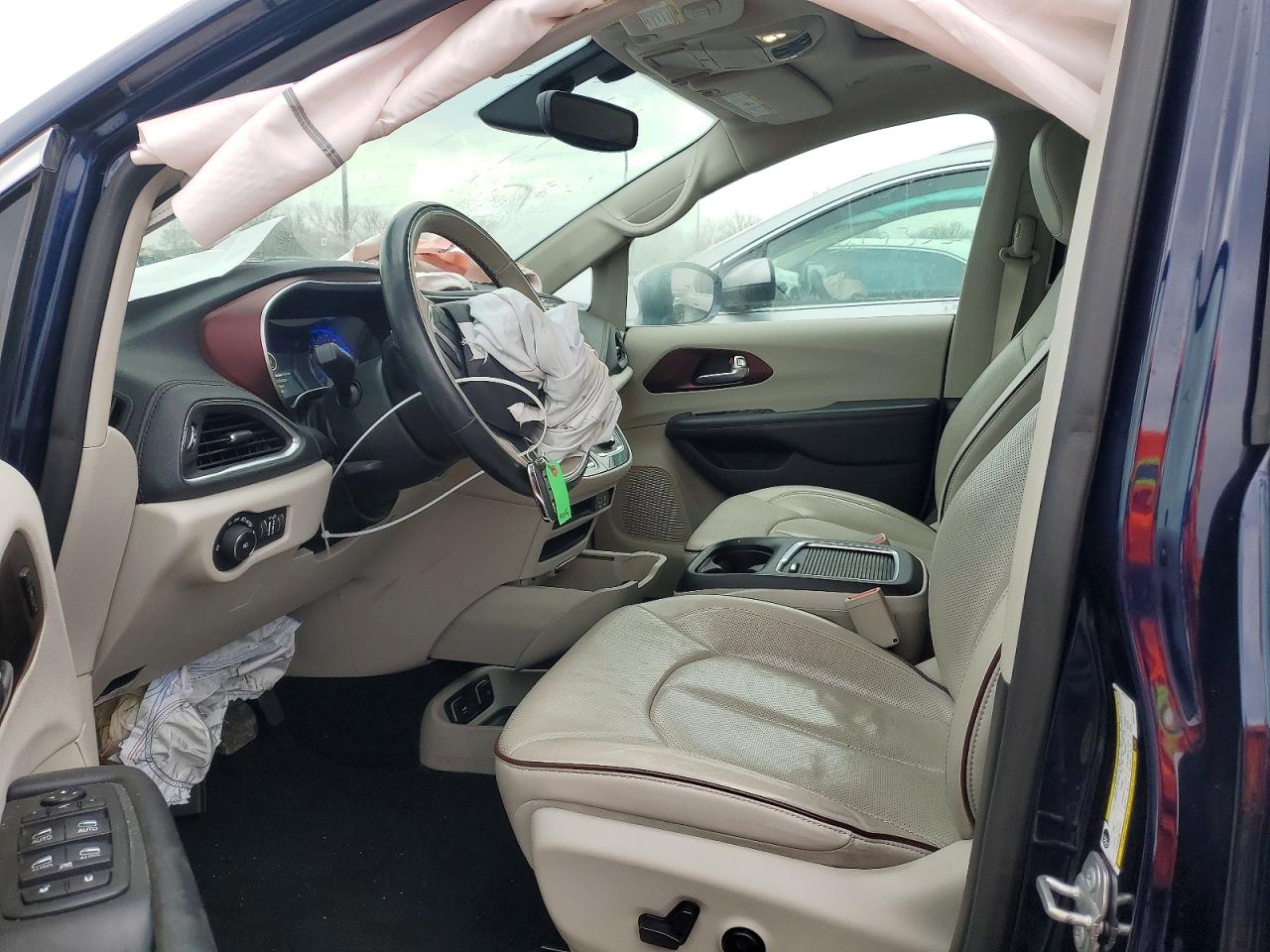 Chrysler Pacifica Limited