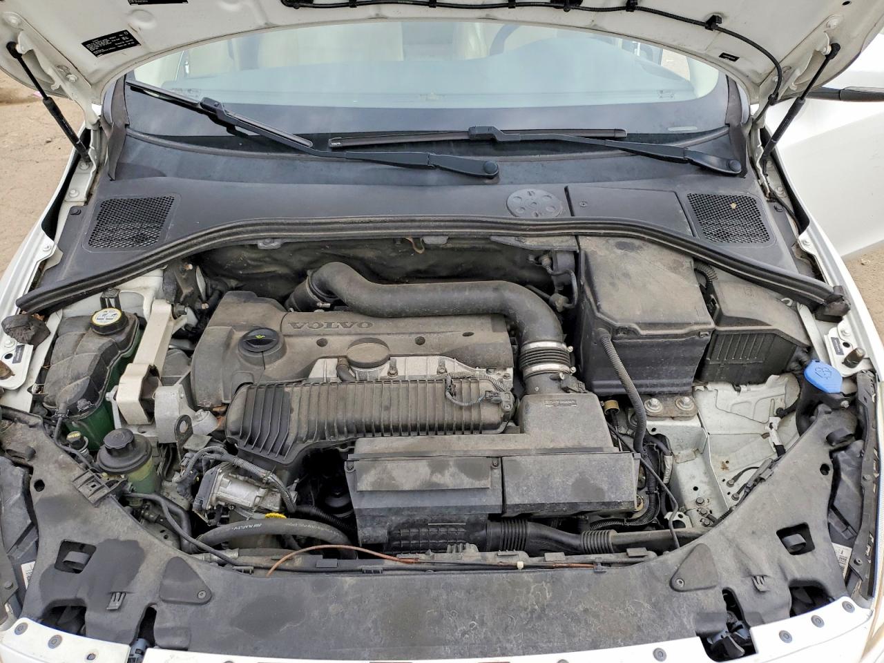Volvo S60 T5