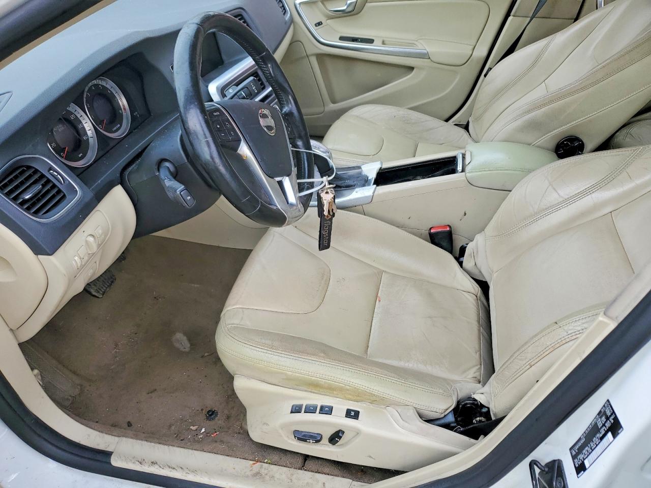 Volvo S60 T5