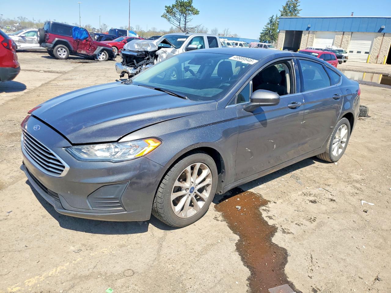 Salvage Ford Fusion Image